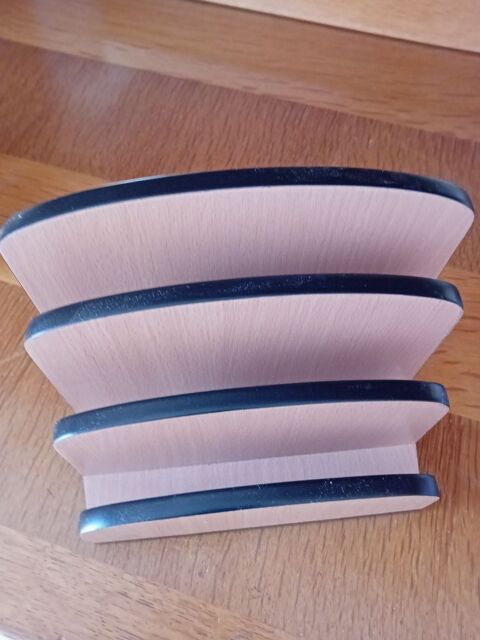 Porte-lettres en bois beige/noir 5 Pollestres (66)