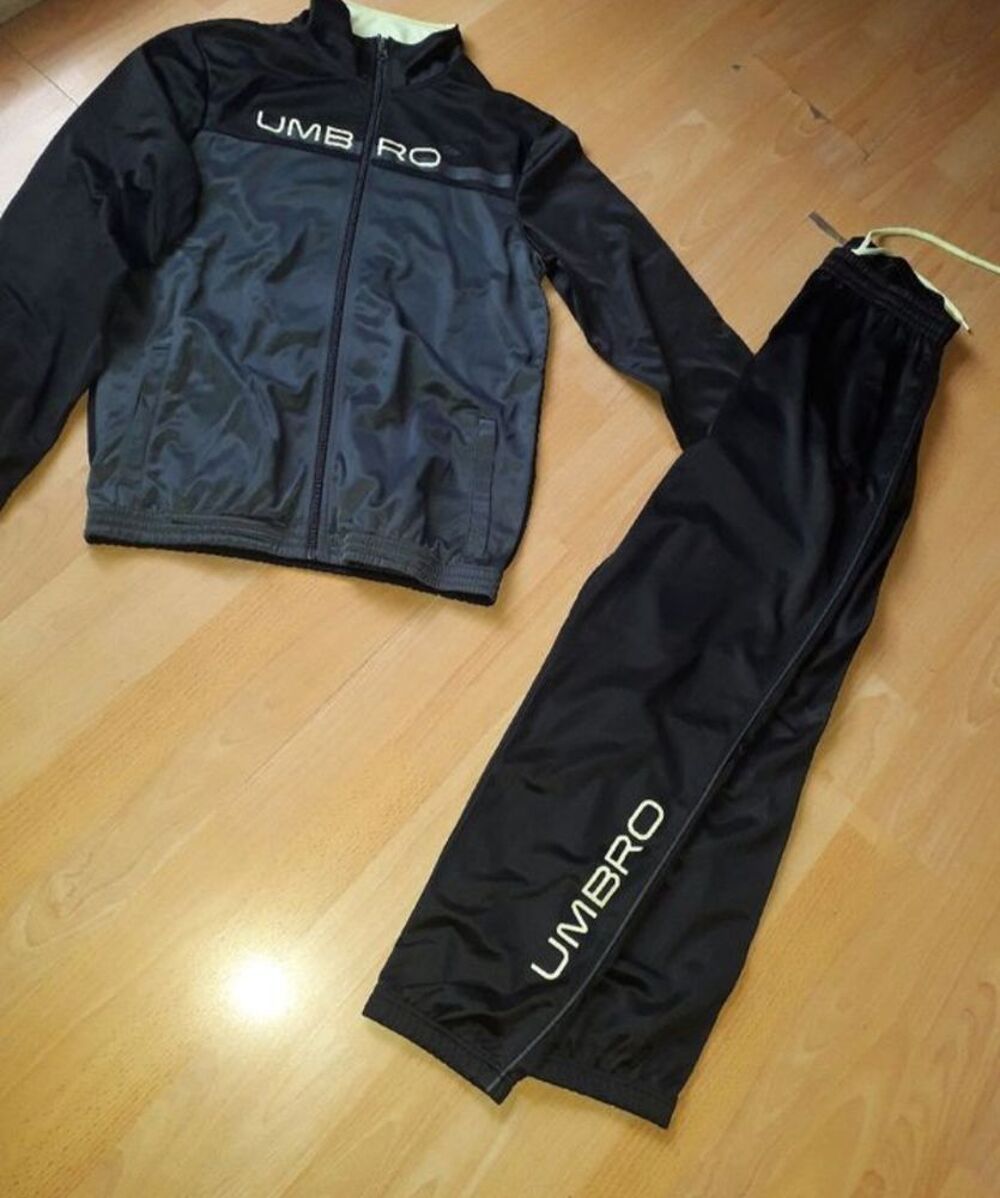 Surv&ecirc;tement UMBRO Vêtements enfants