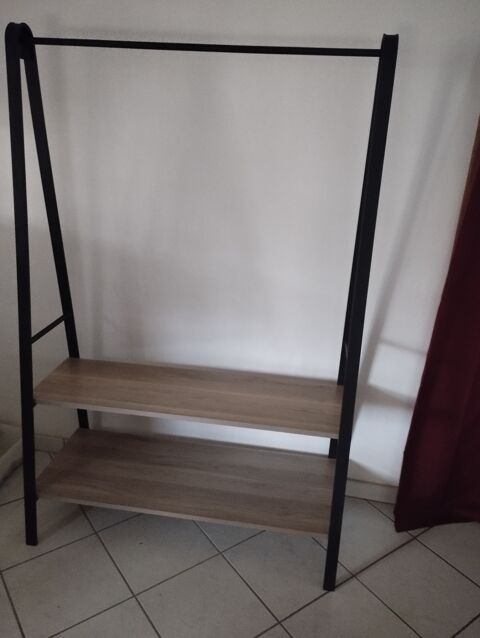 porte manteaux 50 Villeneuve-la-Comtesse (17)