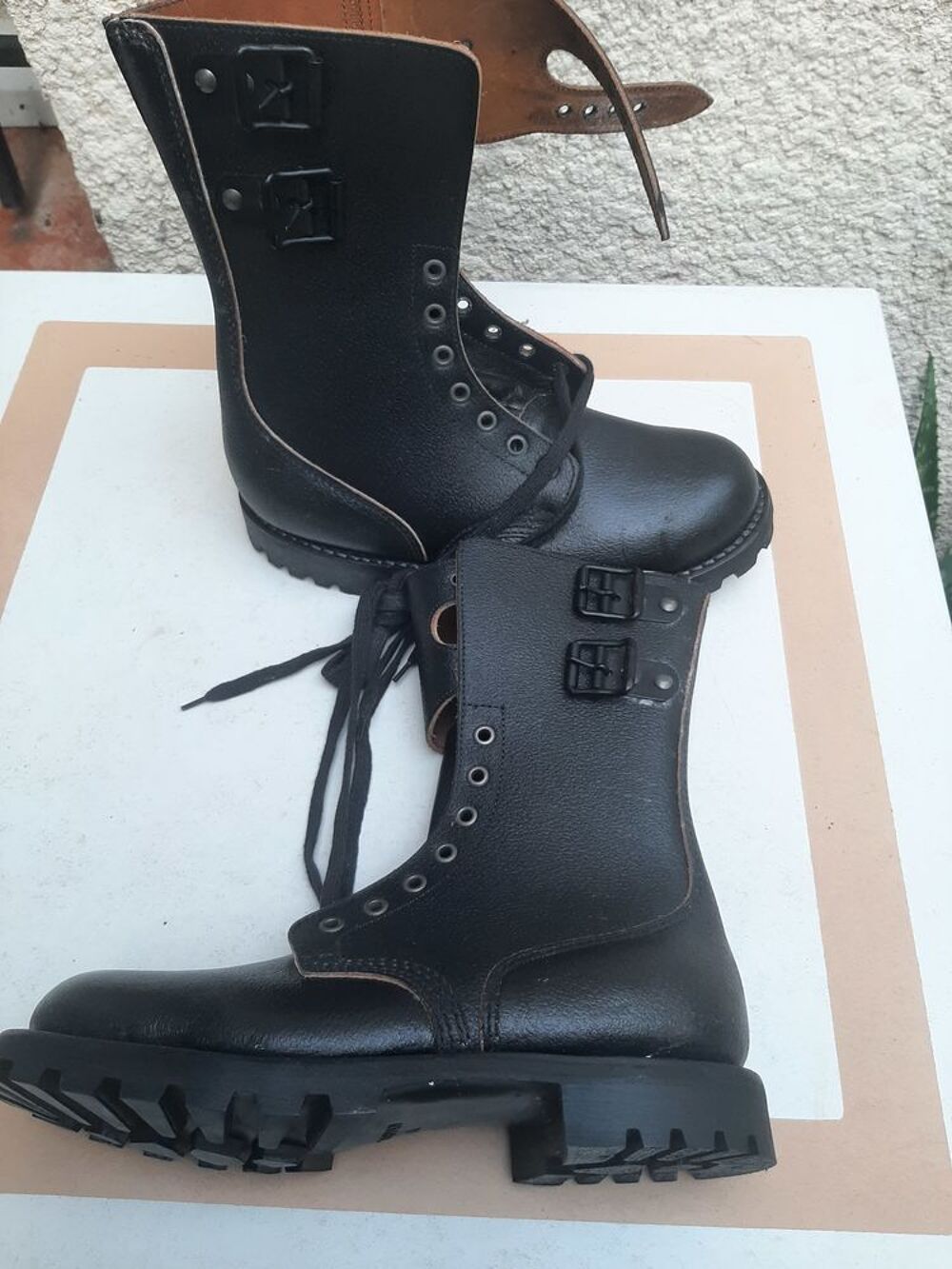 RANGERS NEUVES Arm&eacute;e Fran&ccedil;aise Cuir Grain&eacute; Chaussures