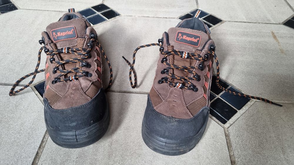Chaussures de s&eacute;curit&eacute; taille 41 Chaussures