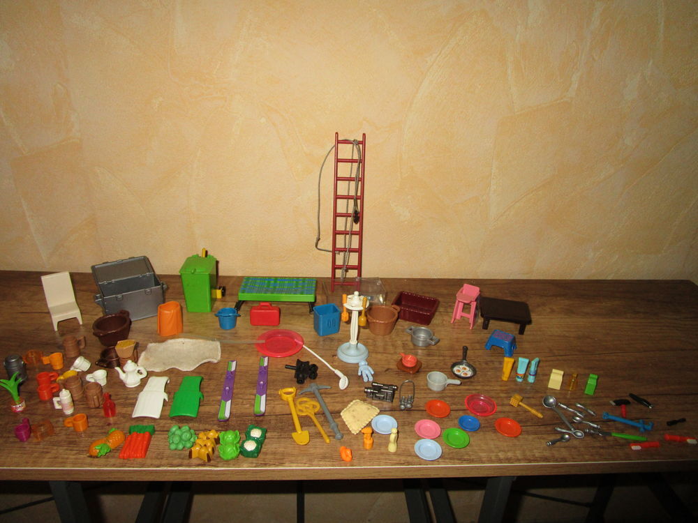 MAISON PLAYMOBIL +DIVERS ACCESSOIRES MAISON Jeux / jouets