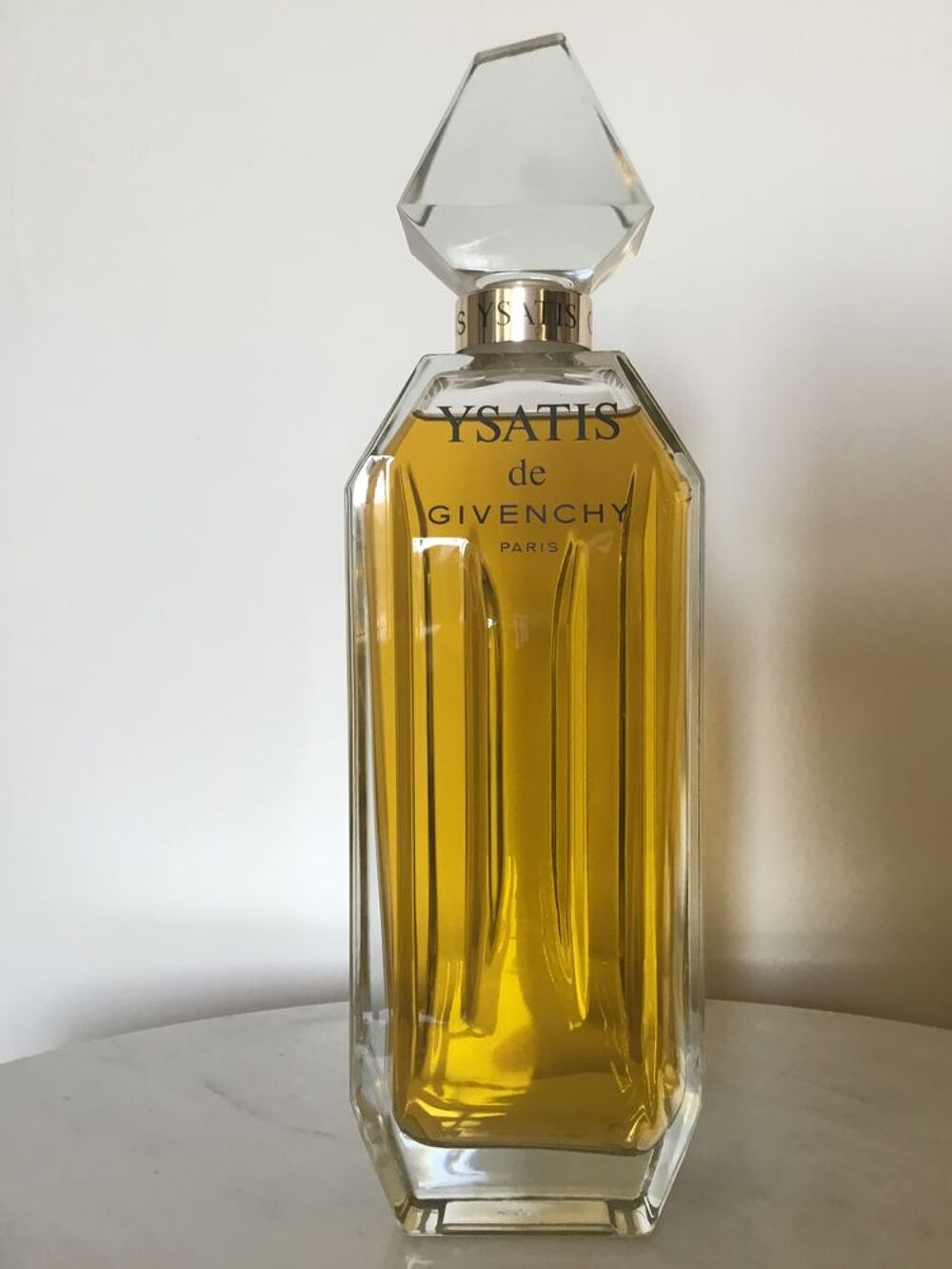 Flacon de parfum g&eacute;ant en verre Décoration