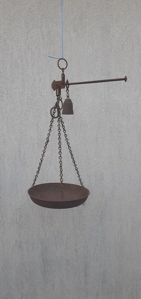 ancienne balance romaine , 20 Montsoult (95)