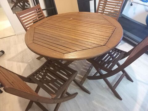 Table de jardin en bois traité 45 Avignon (84)