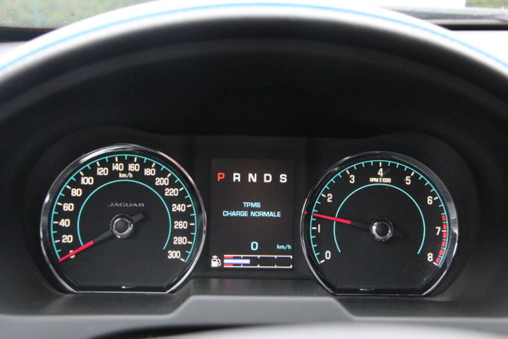 XF Sportbrake V8 5.0 - 550 Suraliment&eacute; R-S A 2014 occasion 59310 Auchy-lez-Orchies