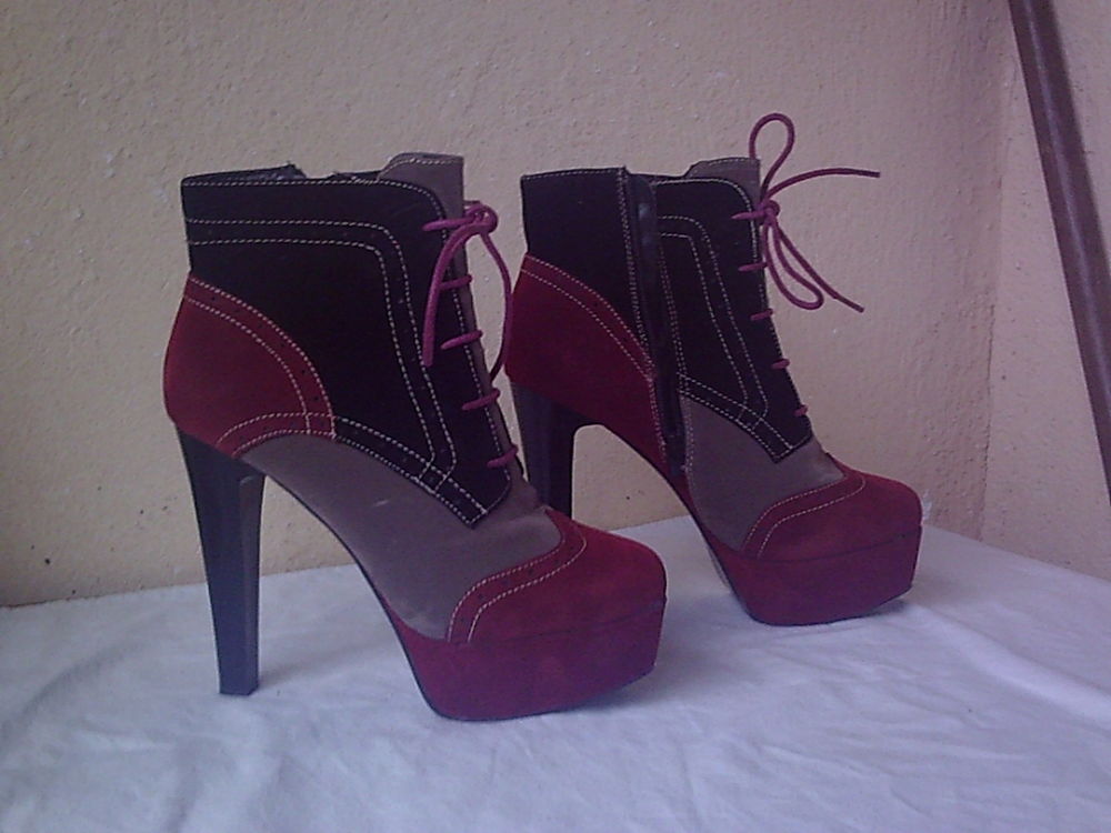 Bottines "chic" Tricolore style r&eacute;tro &agrave; talons 13 cm pointur Chaussures