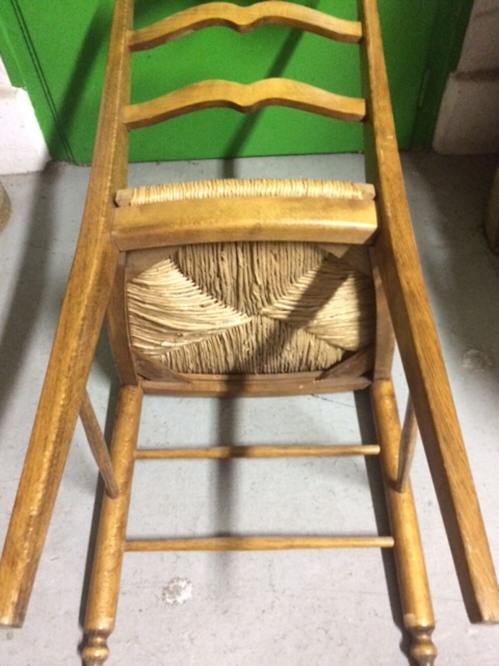 CHAISES EN BOIS ET PAILLE 4 EX Meubles