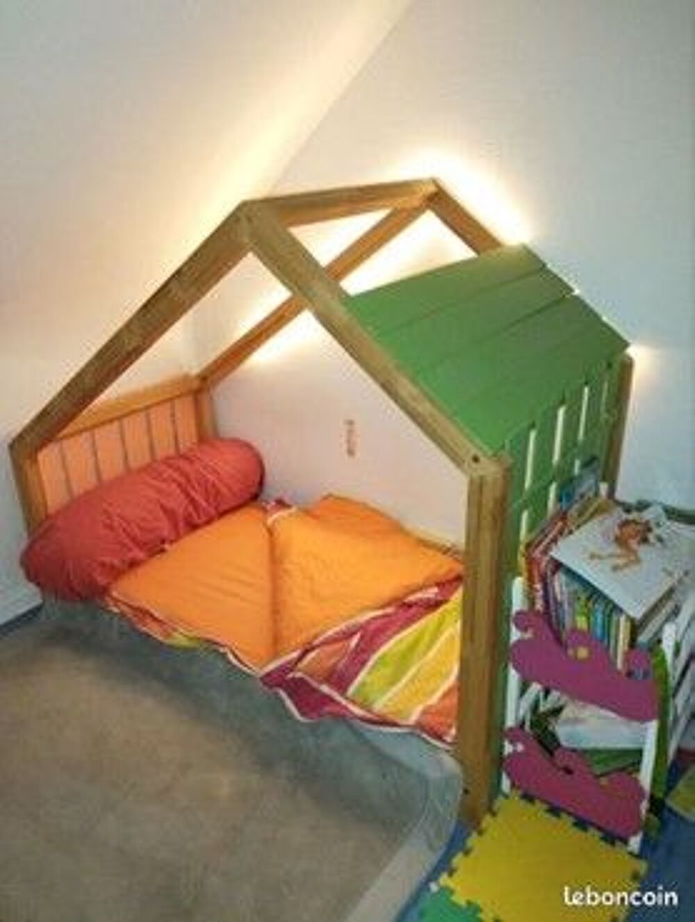 Lit enfant type cabane Montessori Meubles