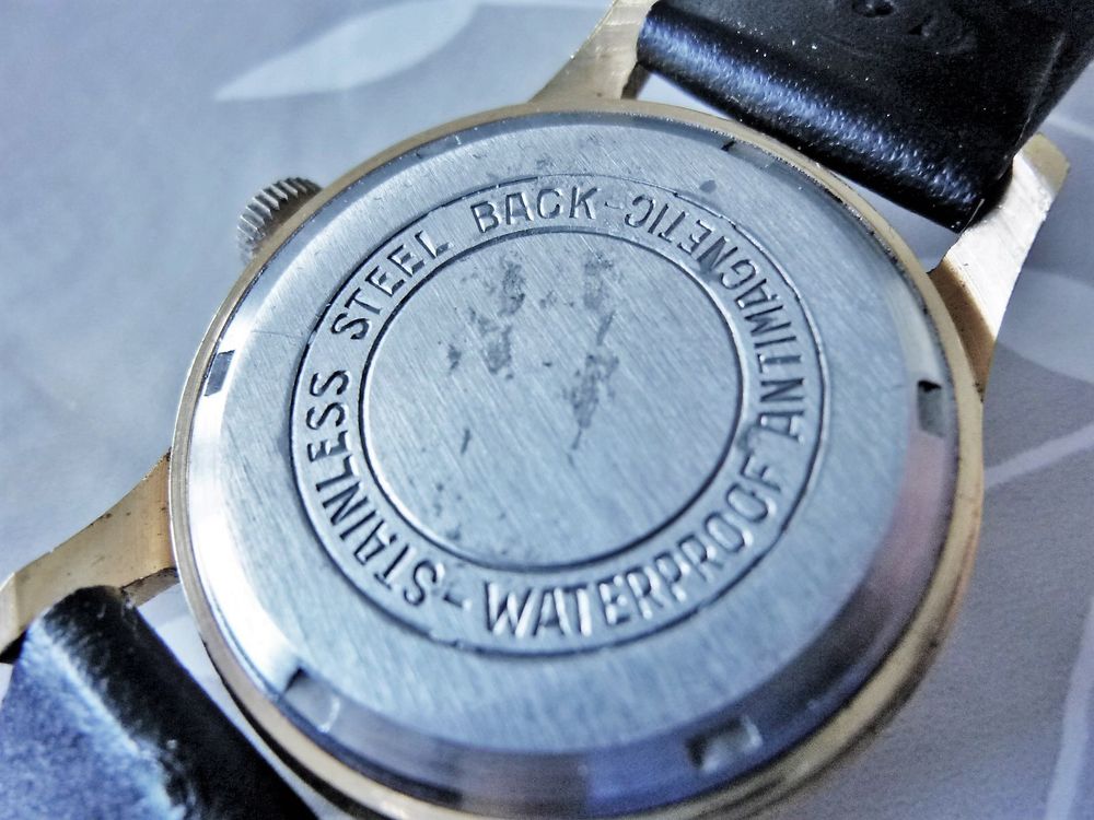 AFRICA PRIMA montre m&eacute;canique 1960 MEC0029 Bijoux et montres