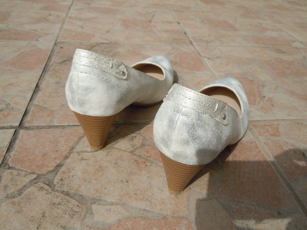 Escarpins blanc iris&eacute;s Chaussures