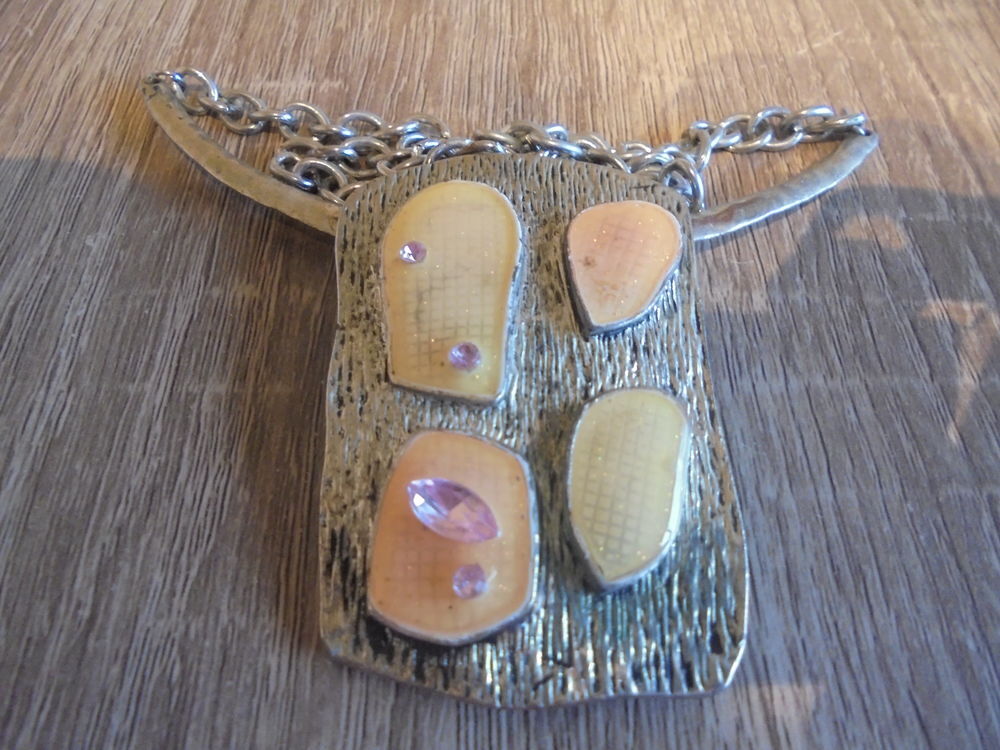 Collier &eacute;maux et strass (28b) Bijoux et montres