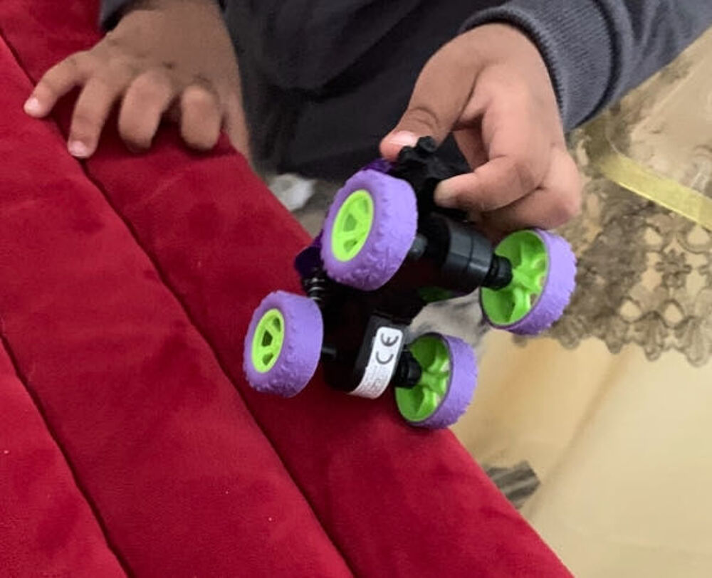 Voiture Monster Truck jouet neuve - Violet/Rose - 360&deg; Jeux / jouets