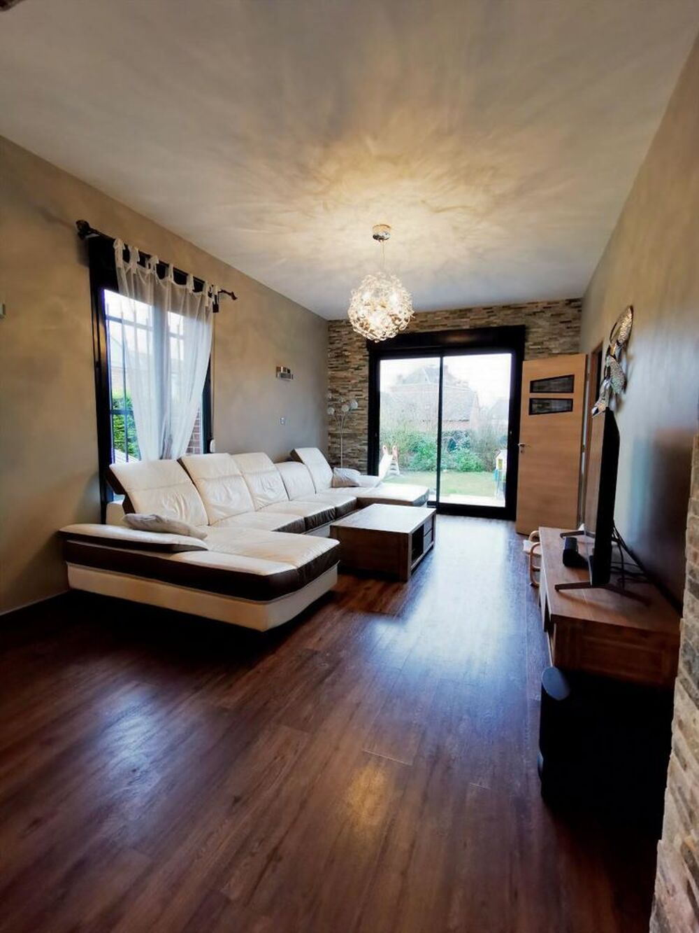 Vente Maison Maison individuelle rénovée avec jardin à 5 min du centre Saint-quentin
