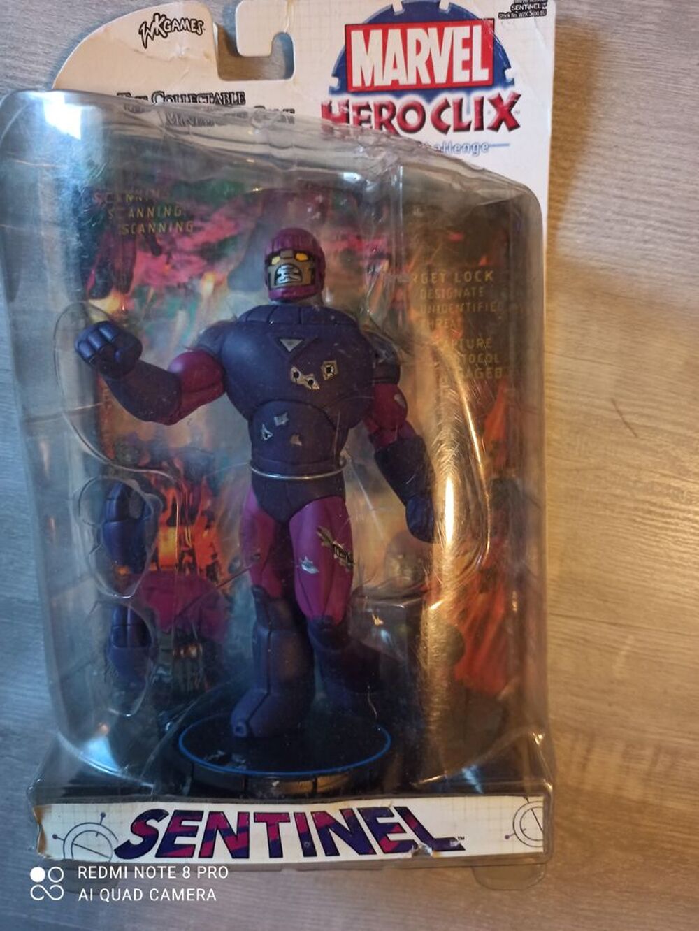 Figurine Marvel H&eacute;roclix Sentinel 
