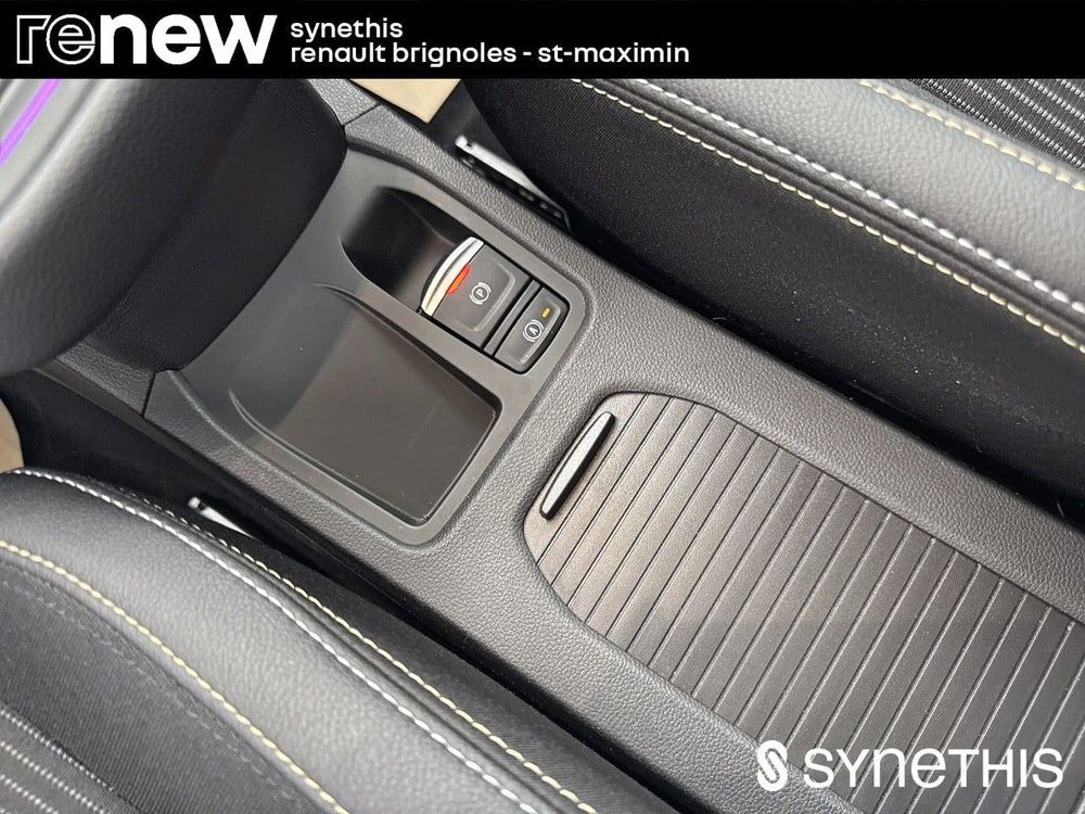 Clio V Clio E-Tech full hybrid 145 Engineered 2023 occasion 83170 Brignoles