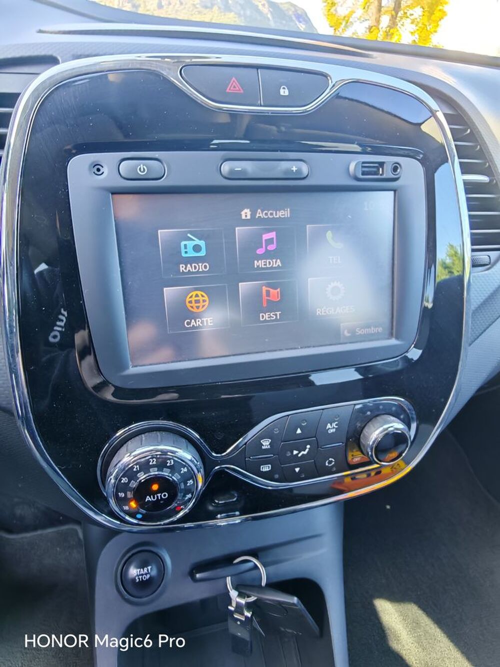 Captur dCi 90 Energy Intens EDC 2015 occasion 05300 Laragne-Mont&eacute;glin
