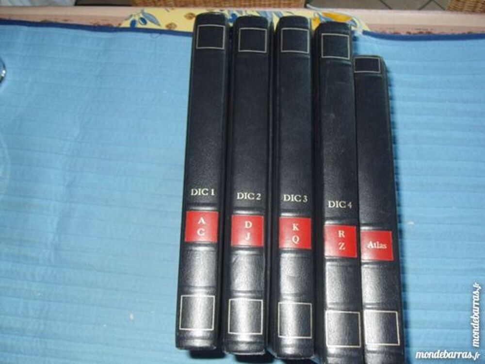 ENCYCLOPEDIE HACHETTE EN 5 VOLUMES Livres et BD