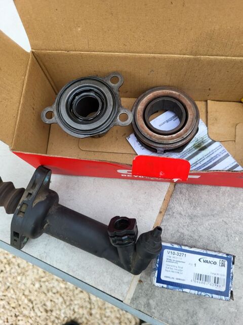 Pi&egrave;ces et &eacute;quipements Voiture Pi&egrave;ces et &eacute;quipements Voiture  occasion Bellegarde 30127