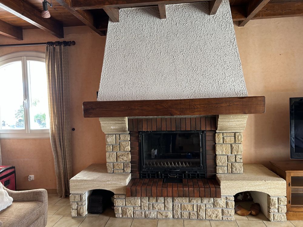 chemin&eacute;e avec insert Meubles