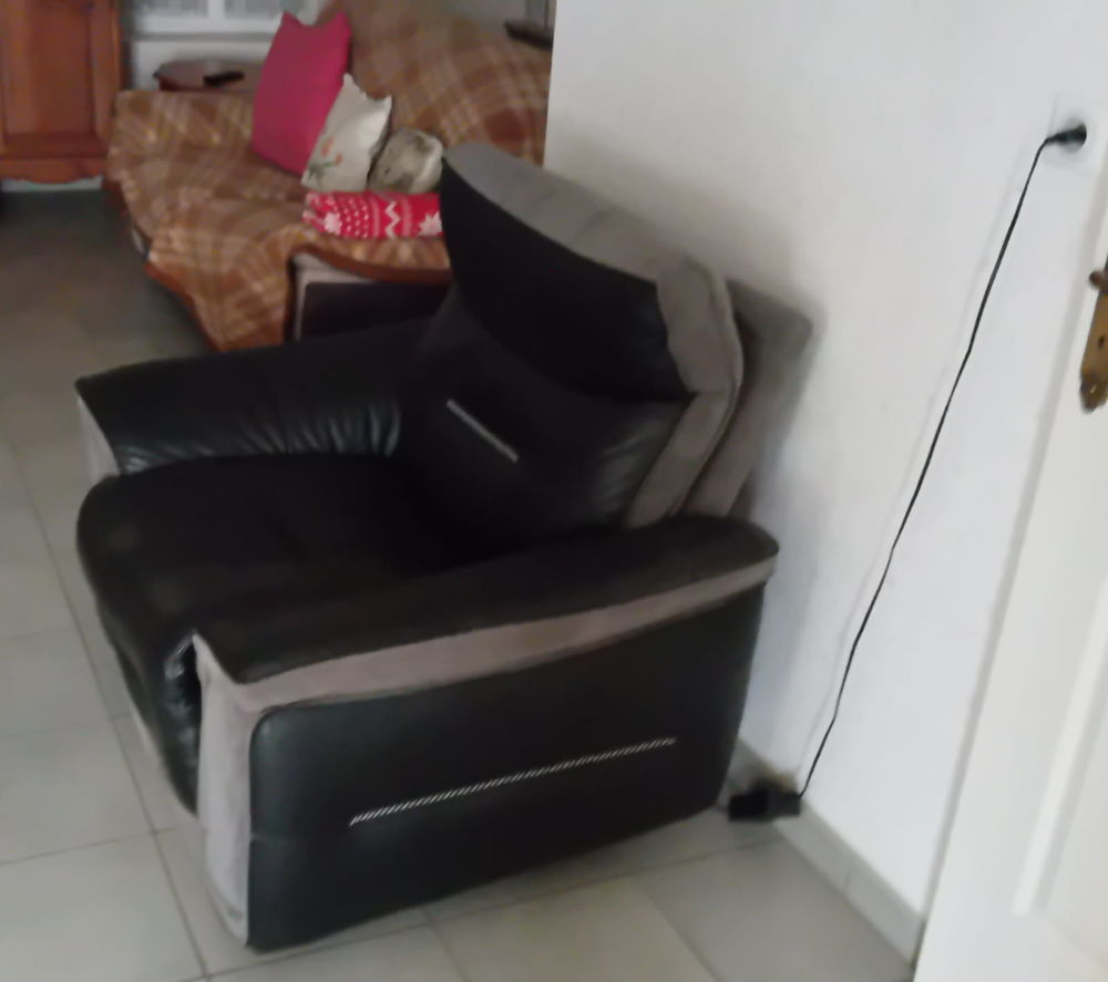 Fauteuil &eacute;lectrique relaxant Meubles
