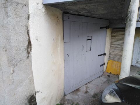  Parking / Garage � louer 10 m�