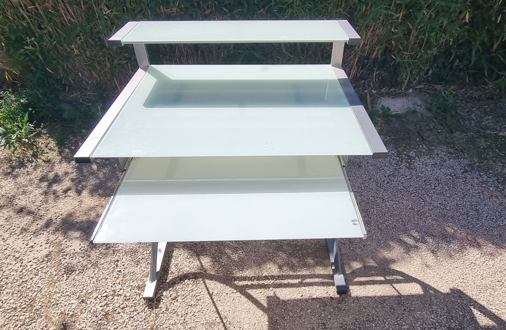 BUREAU pour la rentr&eacute;e des classes ou autre am&eacute;nagement Meubles