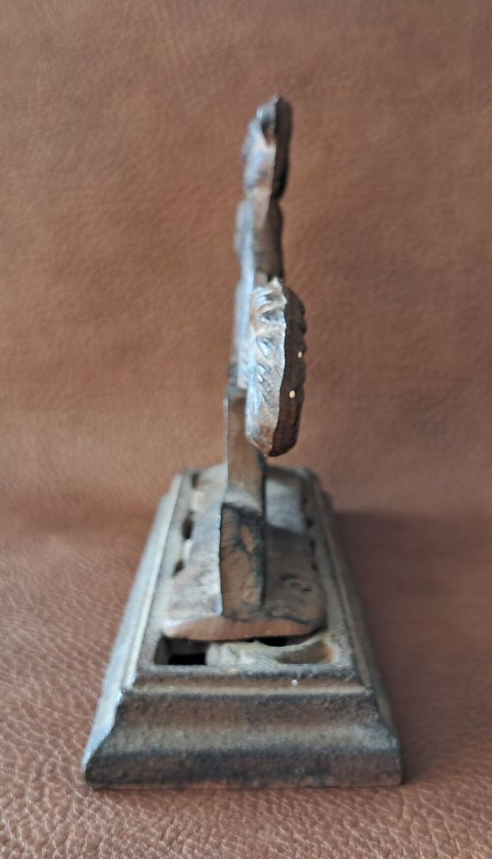 ancien casse noix noisettes vintage en m&eacute;tal &eacute;cureuil Décoration