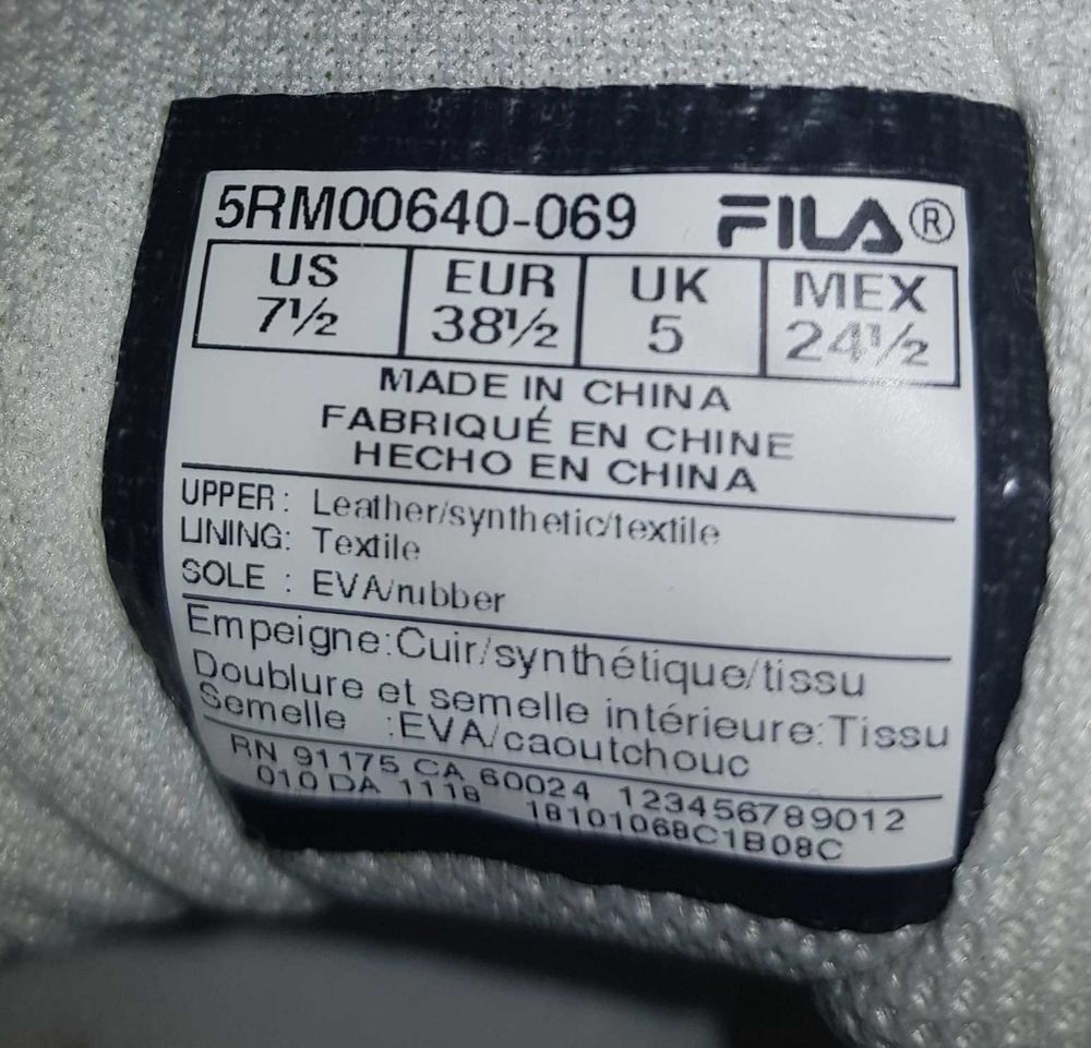 Baskets FILA Chaussures