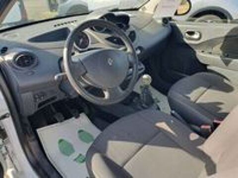 Twingo II 1.2 LEV 16v eco2 Night&Day 2010 occasion 86600 Coulombiers