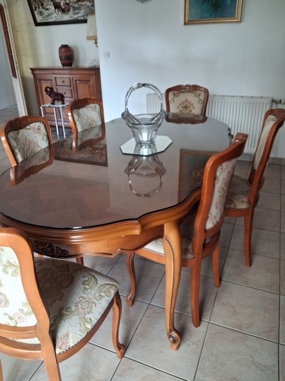 Table &agrave; manger avec 6 chaises Meubles