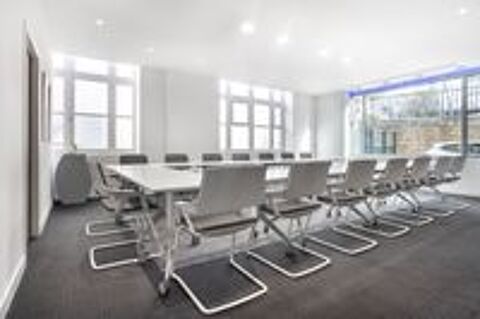  Accs tout inclus  des espaces de bureau professionnels pour 4 personnes  Nancy Gare de Nancy 