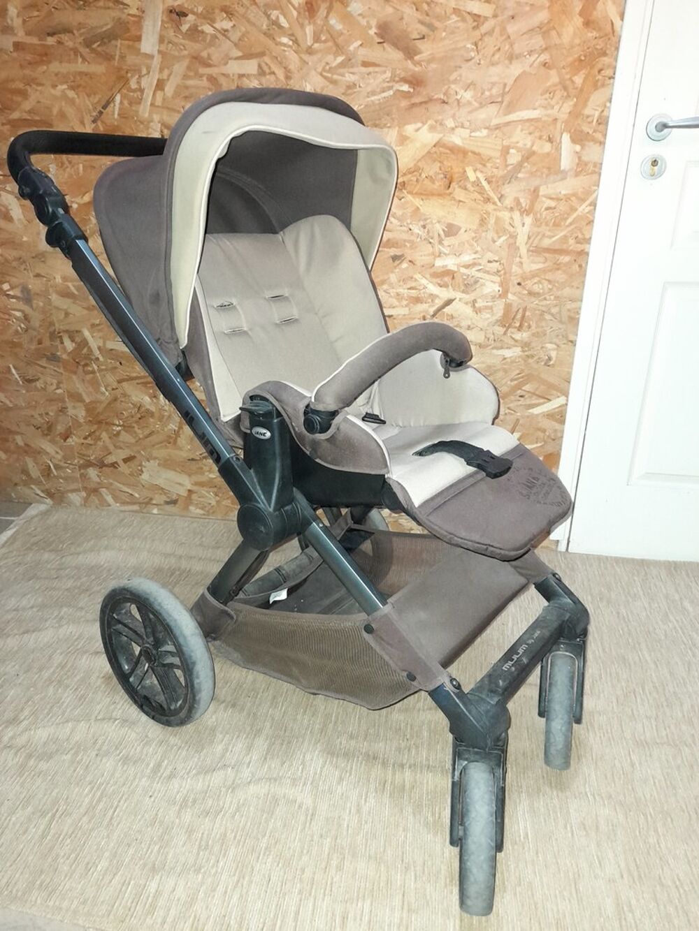 Poussette JANE MUMM Marron Puriculture