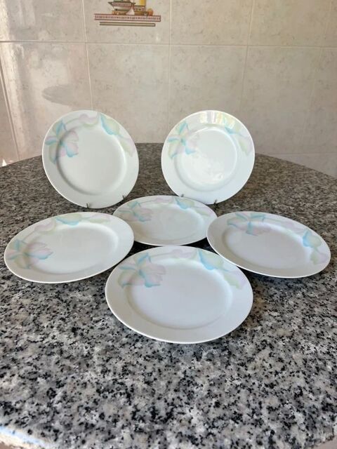 Service 6 assiettes à dessert Bareuther Bavaria. Porcelaine 35 Céret (66)