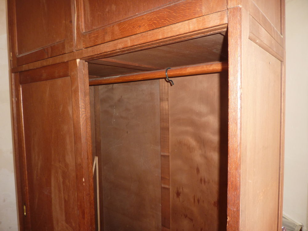 Armoire penderie &agrave; deux niveaux- Portes coulissantes
Meubles