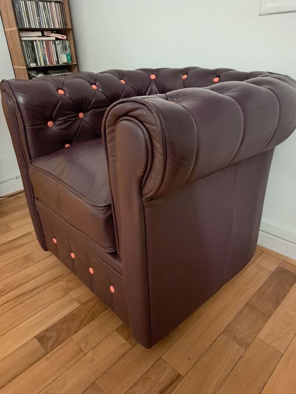 Fauteuil cuir chesterfield Meubles