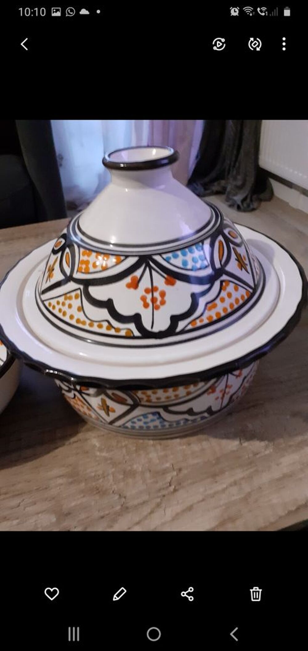 Service &agrave; soupe oriental Cuisine