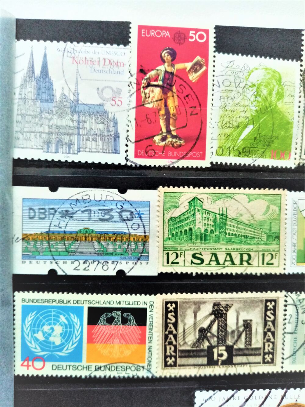 Une collection UNIQUE de timbres de Postes &eacute;trang&egrave;res [1975- 