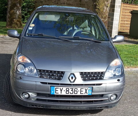 Renault clio ii Clio 1.6i 16V Initiale Proactive