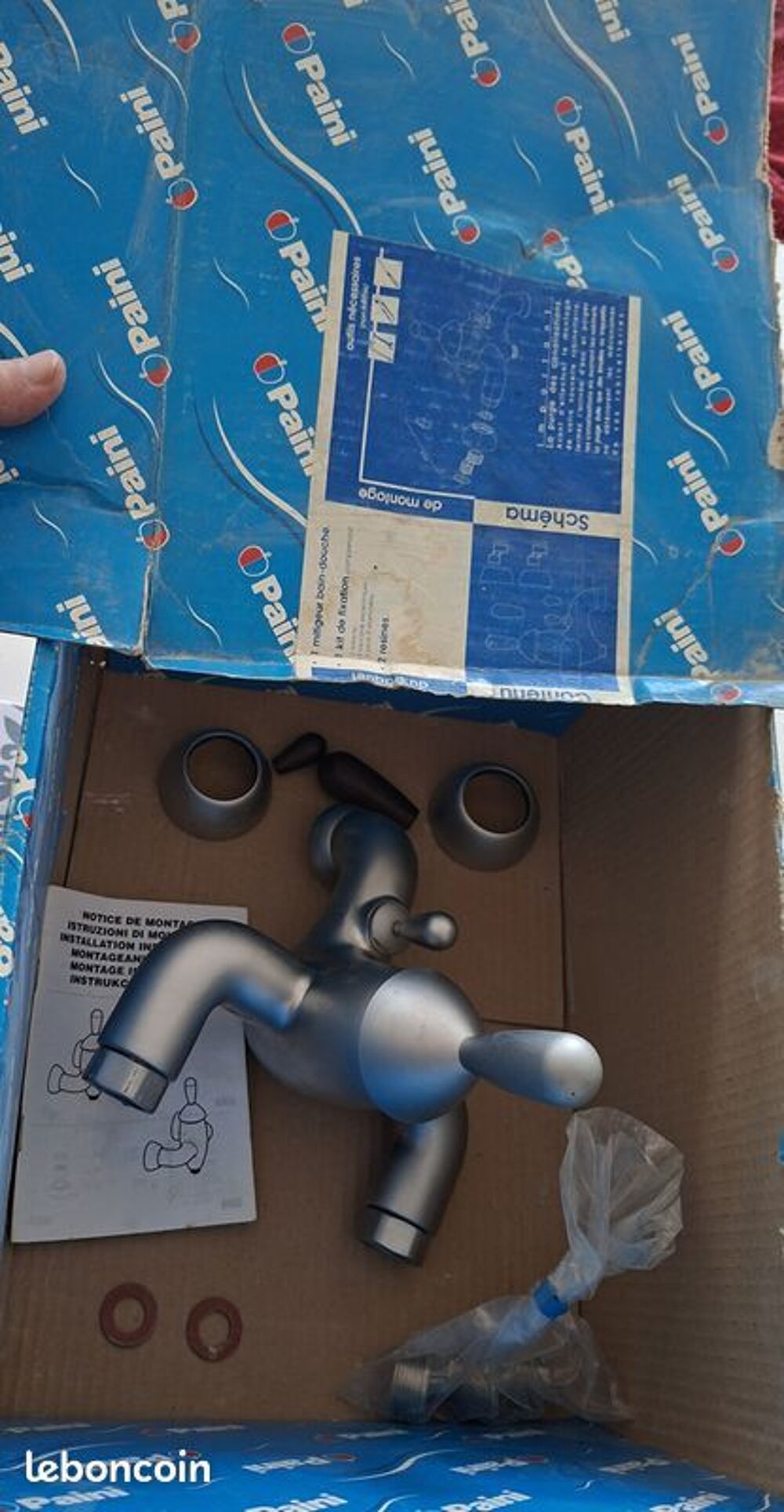 Ensemble Neuf : Mitigeur baignoire + 2 Robinets de lavabo av Bricolage