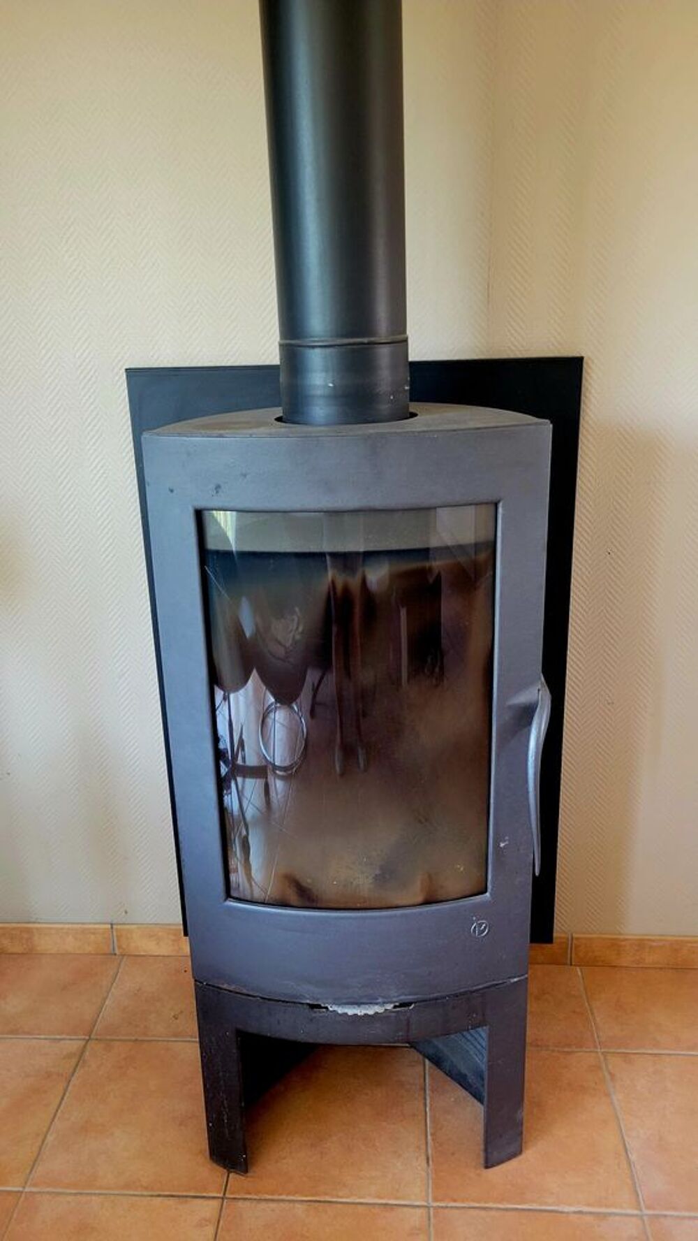 POELE A BOIS INVICTA Electroménager
