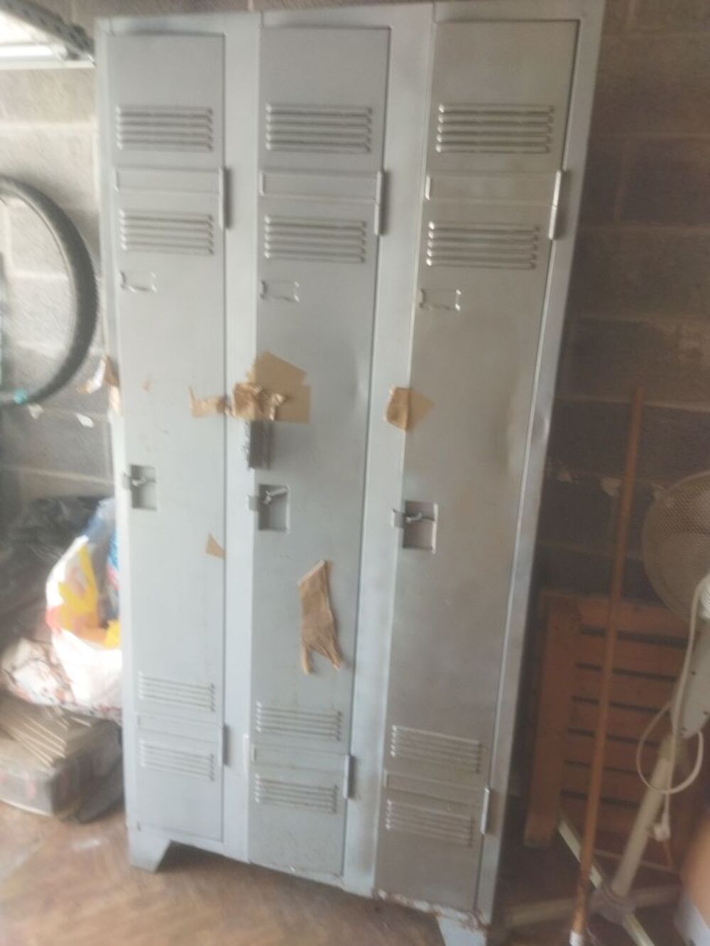 Bonjour meuble Vinted en bonne &eacute;tat 
A venir voir sur place Meubles