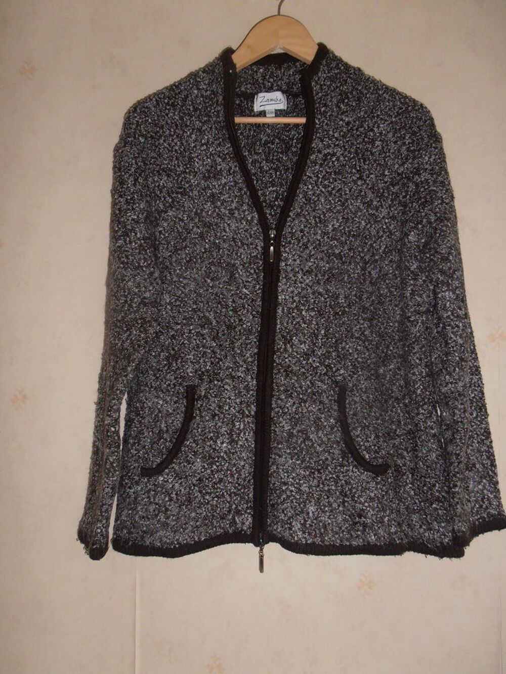 Belle veste chin&eacute;e (82) Vtements