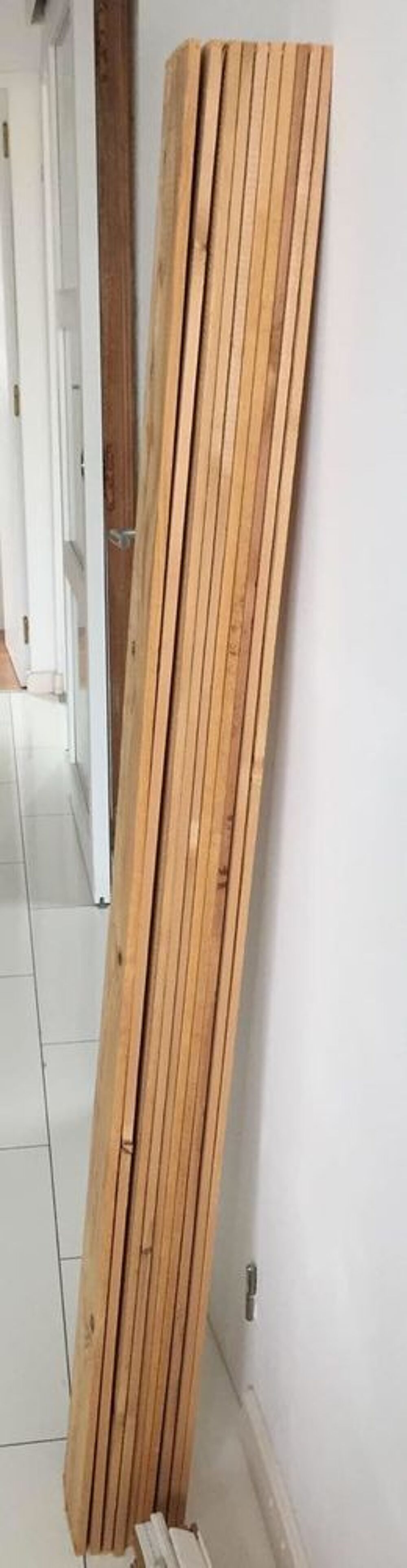 Lot de 10 lattes de bois pin du Nord 1,56 m x 12 cm Bricolage