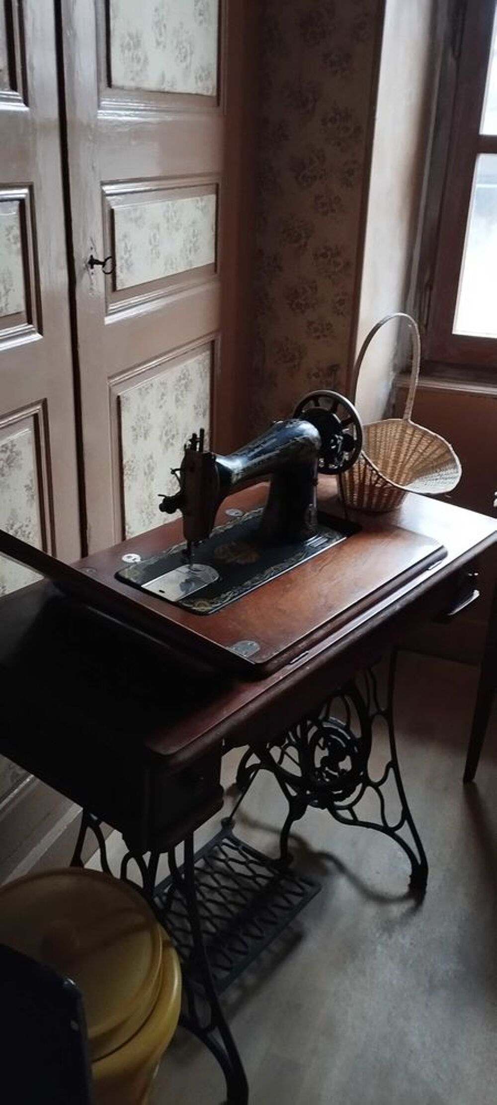 Machine &agrave; coudre vintage Electroménager