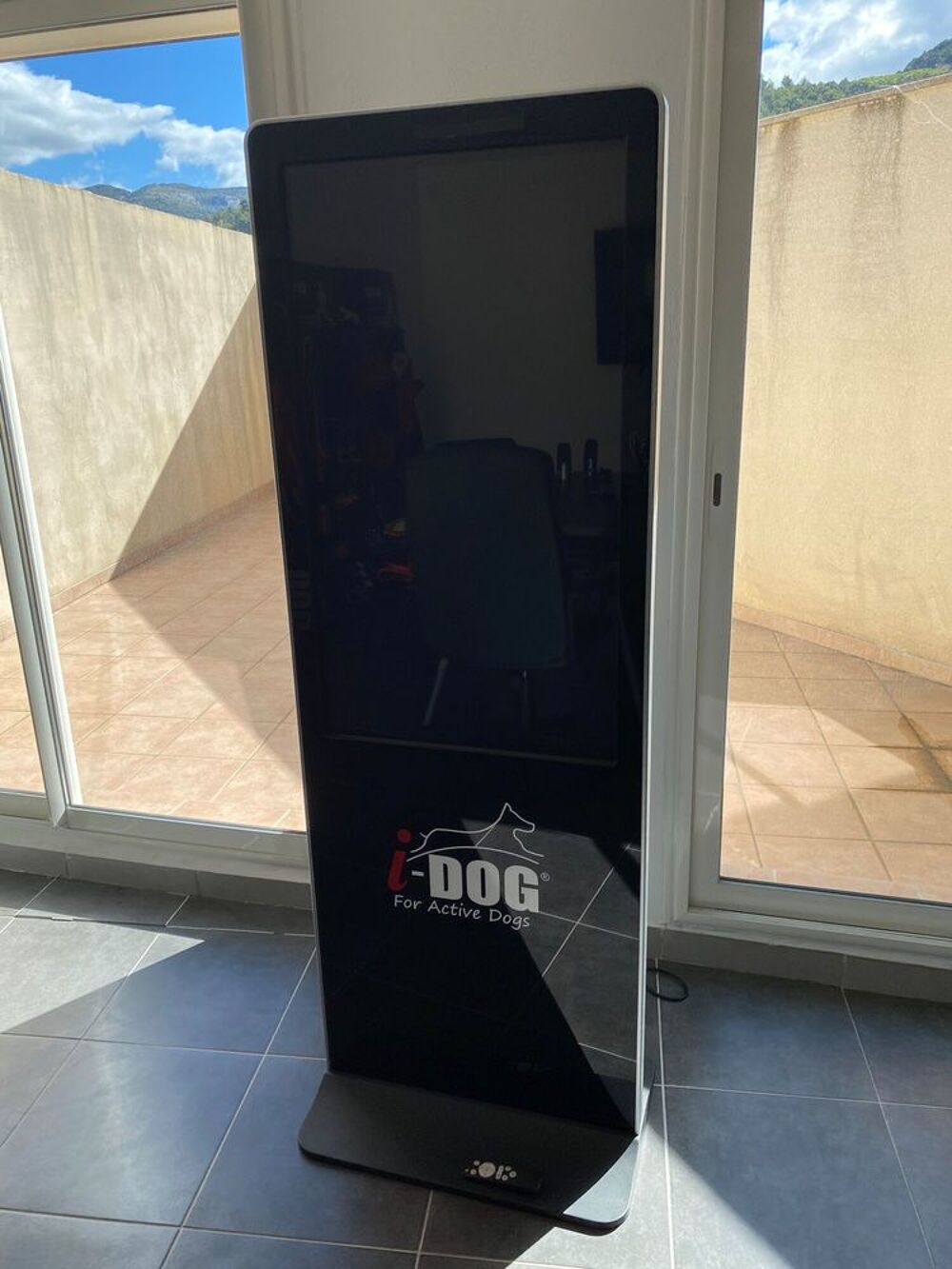 Totem vid&eacute;o 43" Full HD tactile Photos/Video/TV