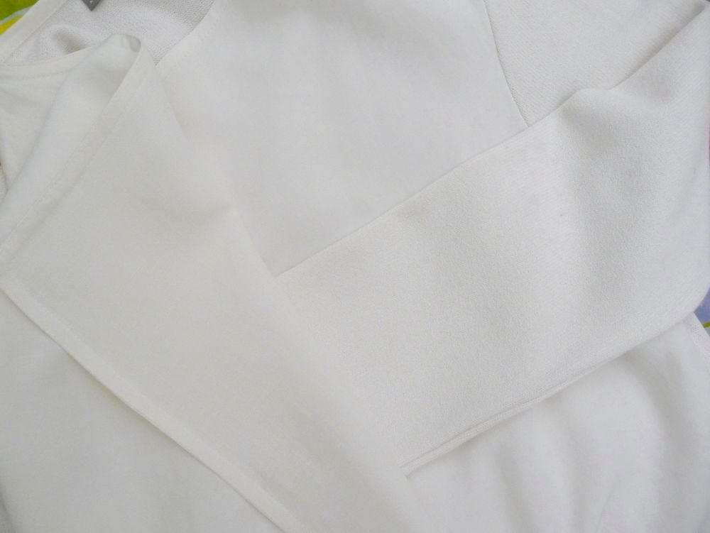Veste/ Gilet Mi Long Blanc en Lin et Viscose- Rodika Zanian Vêtements