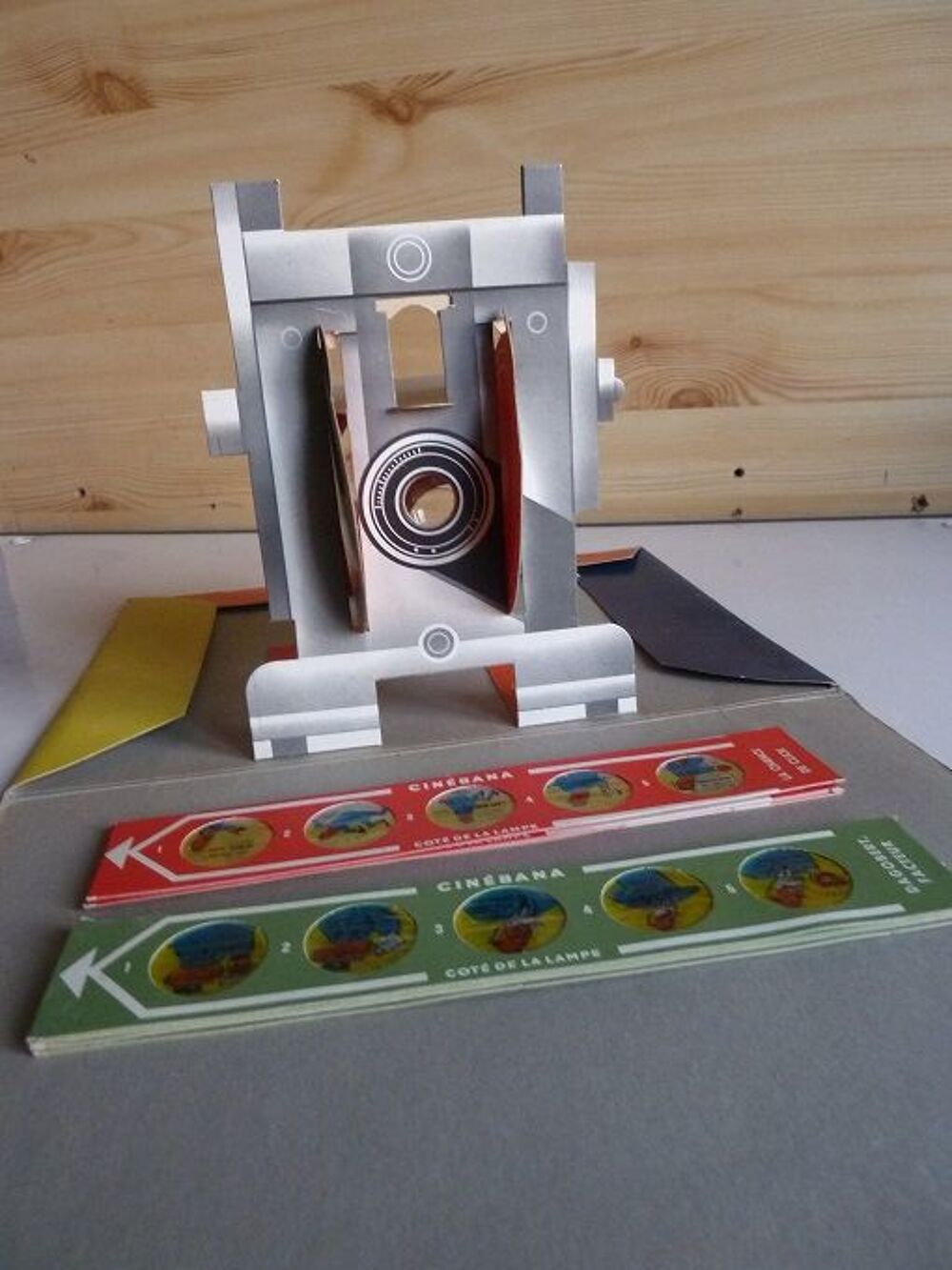 Projecteur Cinebana de Banania 