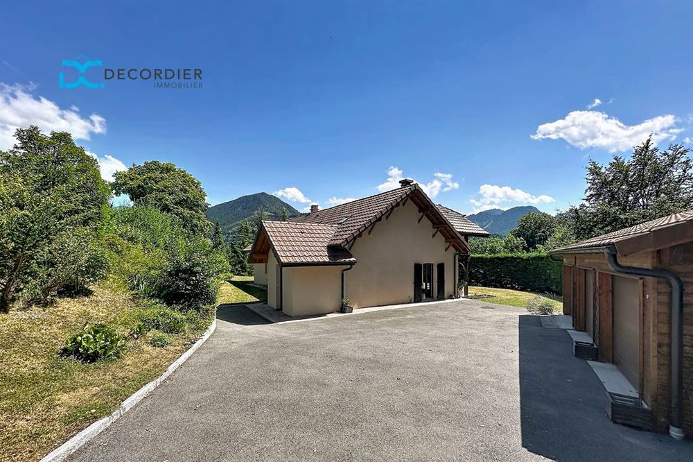 à vendre  Maison Saint-Paul-en-Chablais (74500)