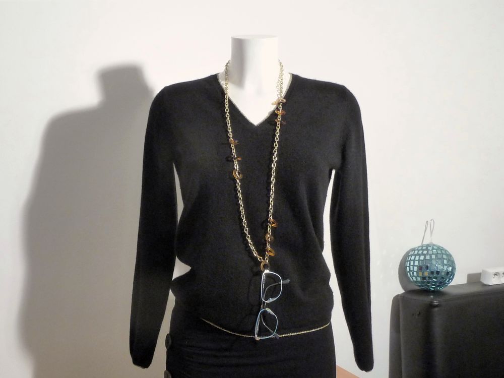 Collier/ Sautoir en M&eacute;tal Dor&eacute; avec Breloques Rondes Bijoux et montres